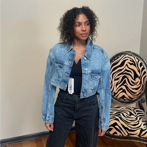 ZARA KAIA X ZARA DENIUM JACKET
BLOGGER FAVORITE